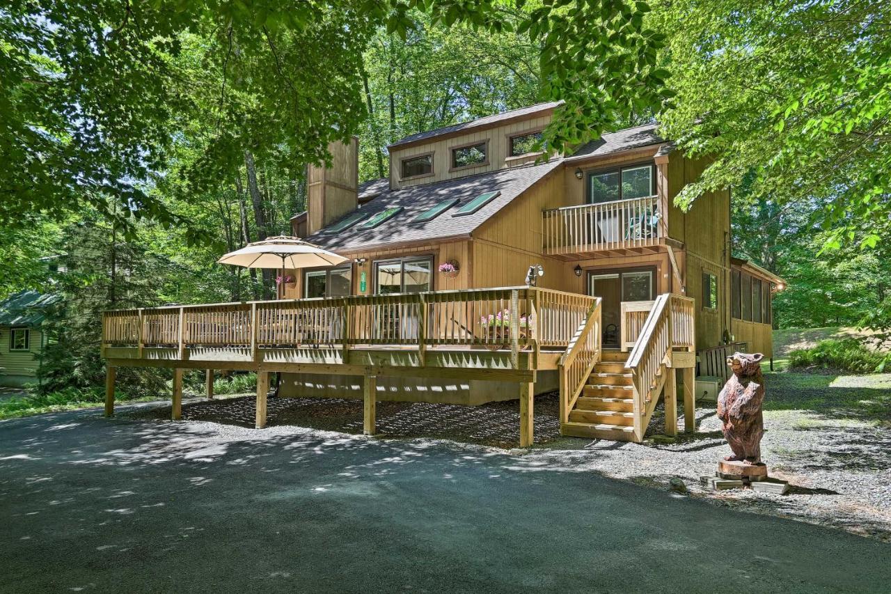 Bear Den Rustic Pocono Lake Home With Game Room! ภายนอก รูปภาพ