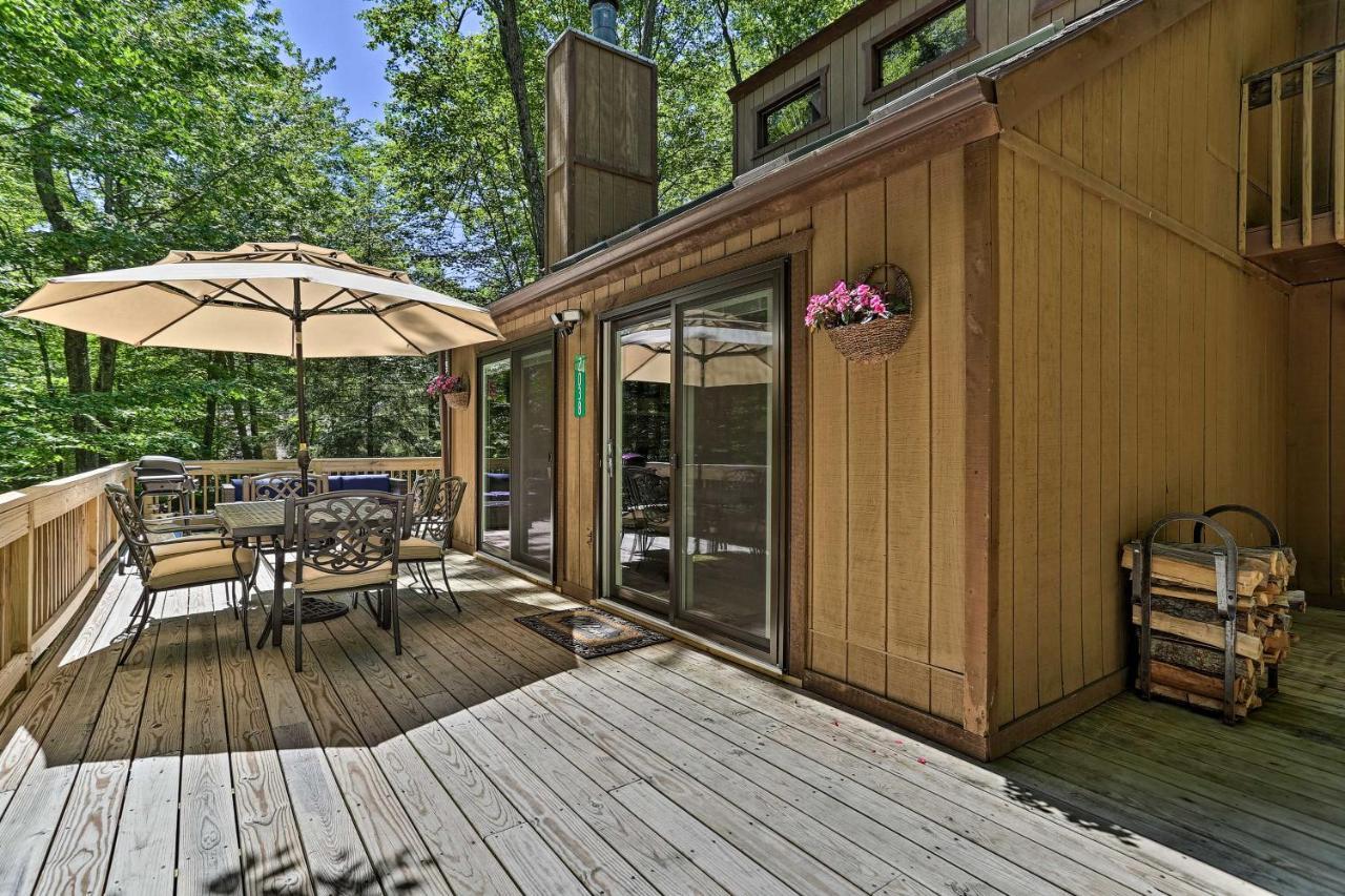 Bear Den Rustic Pocono Lake Home With Game Room! ภายนอก รูปภาพ