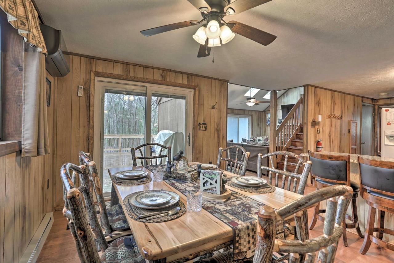 Bear Den Rustic Pocono Lake Home With Game Room! ภายนอก รูปภาพ
