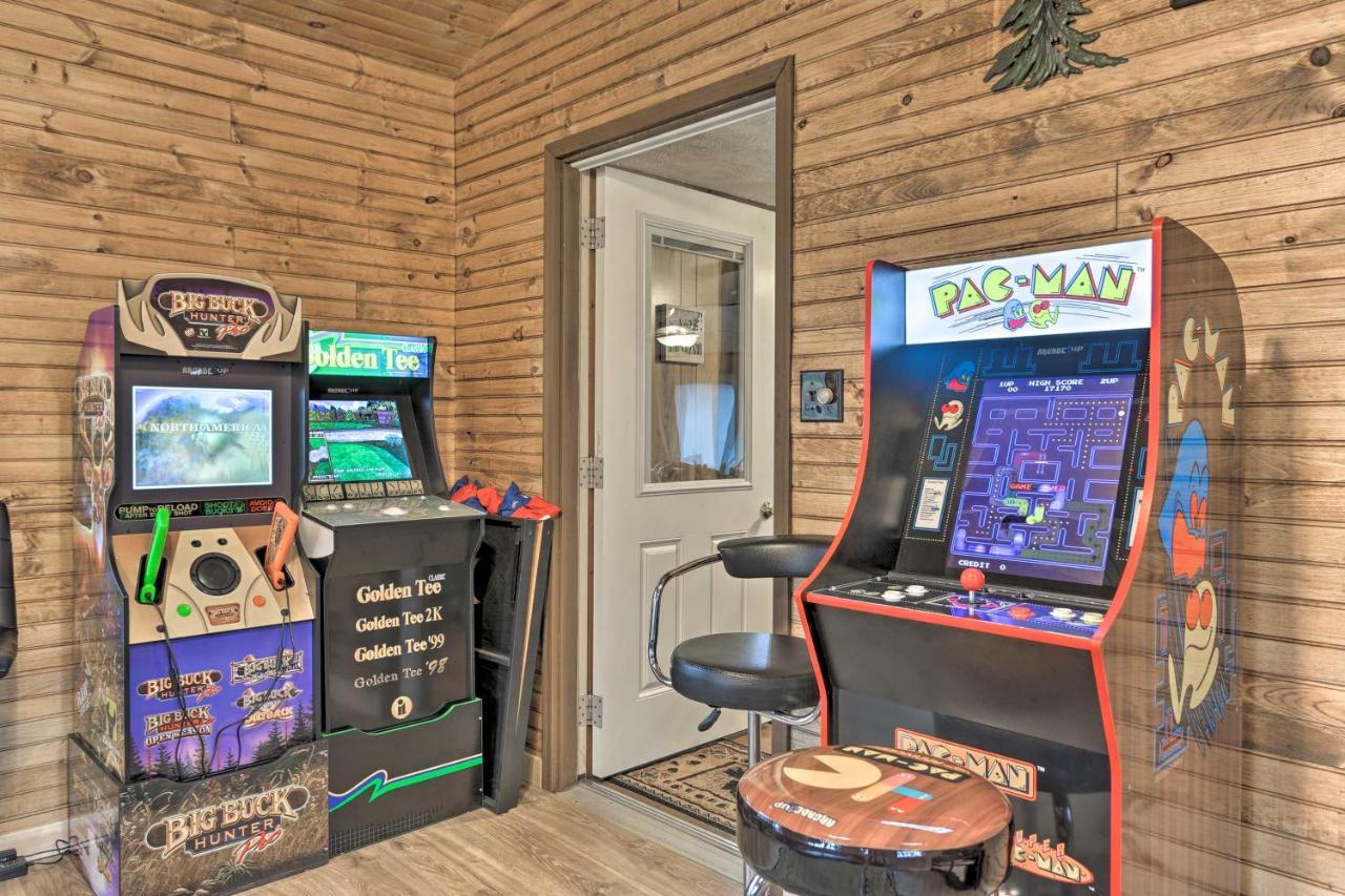 Bear Den Rustic Pocono Lake Home With Game Room! ภายนอก รูปภาพ